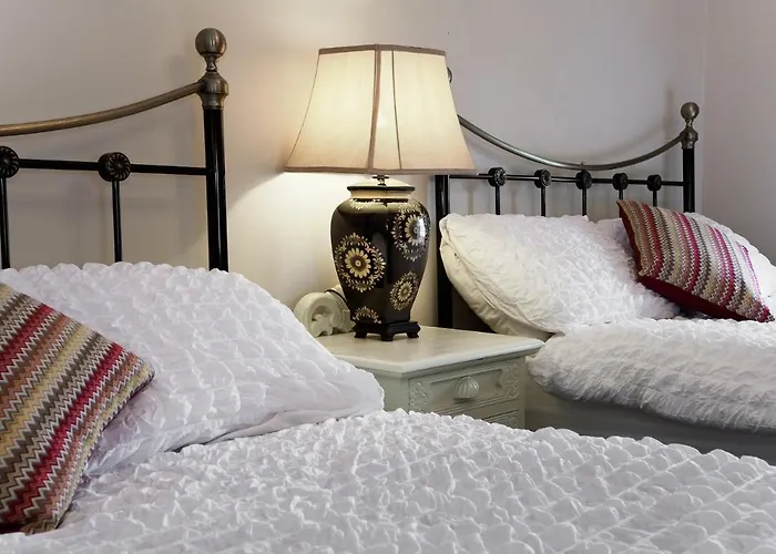 Mccarthy's Guest house *